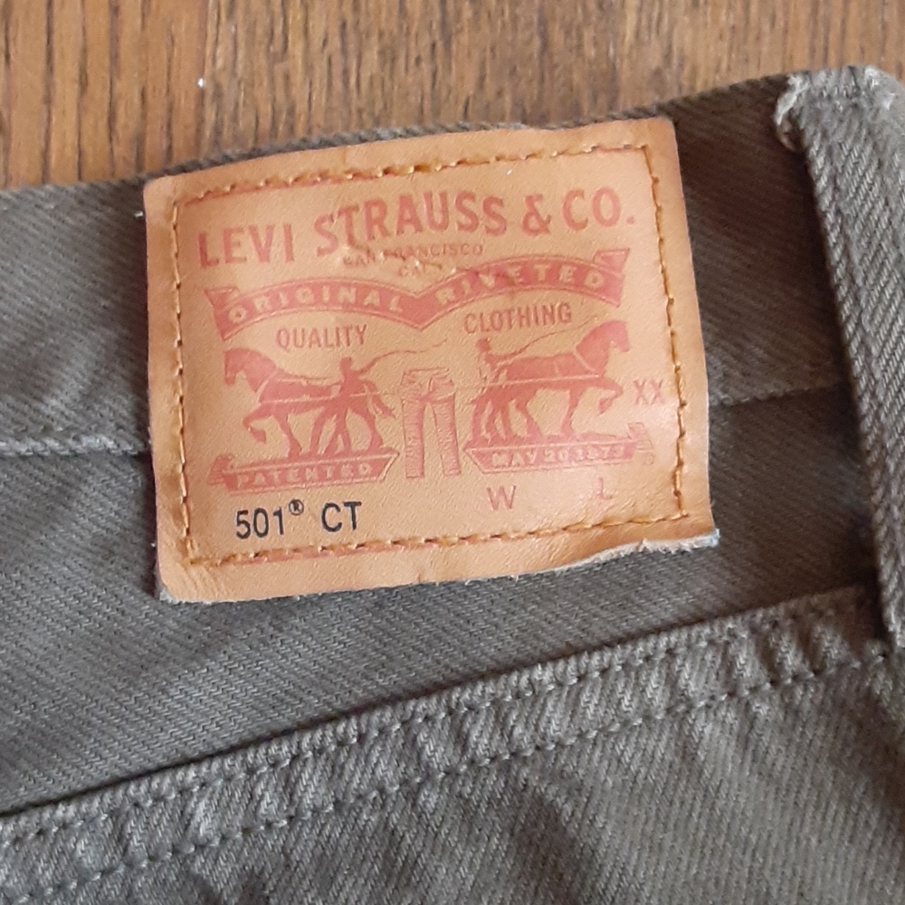 Levi's 501 CT Distressed Jeans - Picture 7 of 9